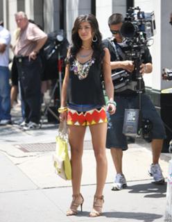 Jessica Szohr feet photo thumbnail
