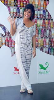 Jessica Szohr feet photo thumbnail