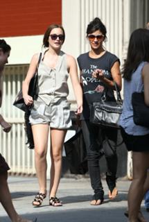 Jessica Szohr feet photo thumbnail