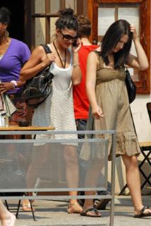 Jessica Szohr feet photo thumbnail
