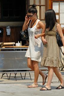 Jessica Szohr feet photo thumbnail