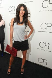 Jessica Szohr feet photo thumbnail
