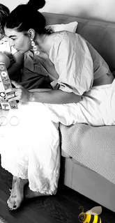 Jessica Szohr feet photo thumbnail