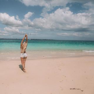 Jessica Thivenin feet photo 11