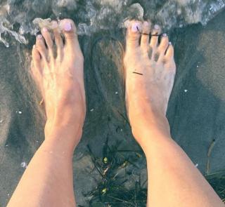 Jessica Vilchis feet photo 17