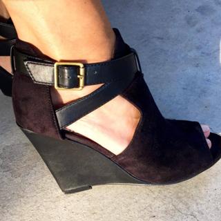 Jessica Vilchis feet photo 9