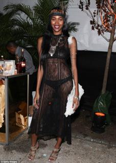 Jessica White feet photo 3