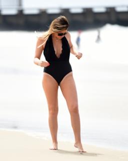 Jessica Wright feet photo thumbnail