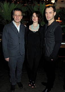 Jessie Buckley feet photo thumbnail