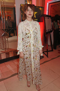 Jessie Buckley feet photo thumbnail