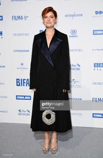 Jessie Buckley feet photo thumbnail