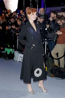 Jessie Buckley feet photo thumbnail