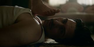 Jessie Buckley feet photo thumbnail