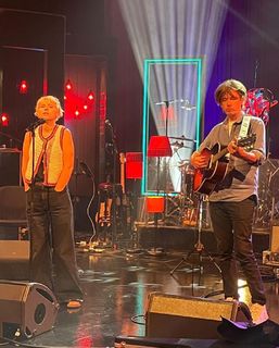 Jessie Buckley feet photo thumbnail