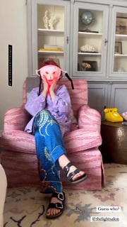 Jessie Buckley feet photo thumbnail