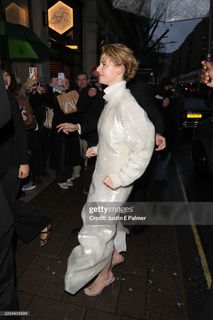 Jessie Buckley feet photo 17