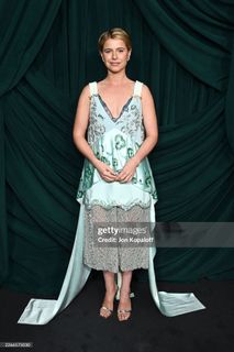 Jessie Buckley feet photo 8