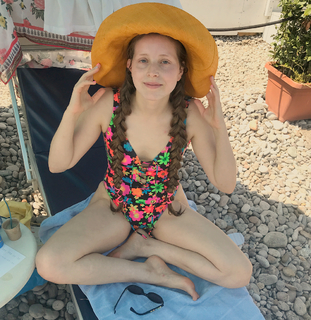 Jessie Cave feet photo 3