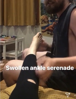 Jessie Cave feet photo 16