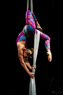 Jessie Graff feet photo 10