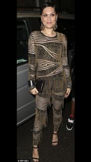 Jessie J feet photo thumbnail