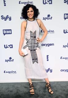 Jessie J feet photo thumbnail