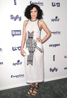 Jessie J feet photo thumbnail