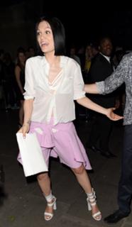 Jessie J feet photo thumbnail