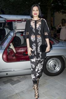 Jessie J feet photo thumbnail