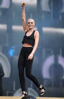 Jessie J feet photo thumbnail