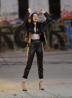Jessie J feet photo thumbnail