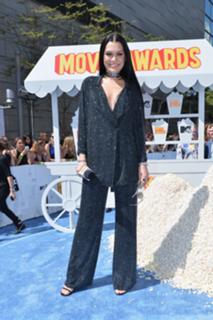 Jessie J feet photo thumbnail