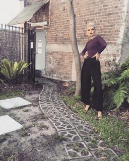 Jessie J feet photo thumbnail