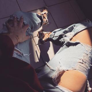 Jessie J feet photo thumbnail