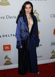 Jessie J feet photo thumbnail