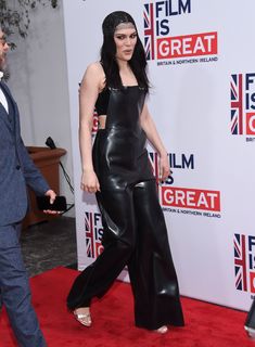 Jessie J feet photo thumbnail