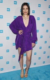 Jessie J feet photo thumbnail