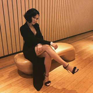 Jessie J feet photo thumbnail