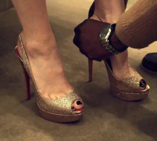 Jessie J feet photo thumbnail