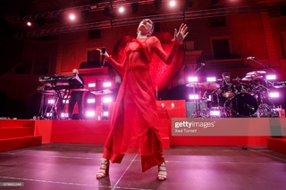 Jessie J feet photo thumbnail