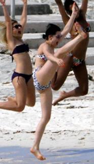 Jessie J feet photo thumbnail