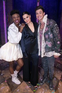 Jessie J feet photo thumbnail
