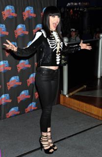 Jessie J feet photo thumbnail