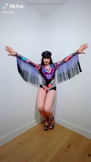 Jessie J feet photo thumbnail