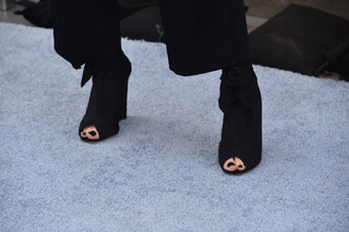Jessie J feet photo thumbnail