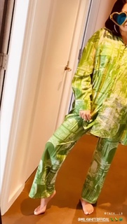 Jessie J feet photo thumbnail
