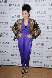 Jessie J feet photo thumbnail
