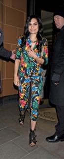 Jessie J feet photo thumbnail