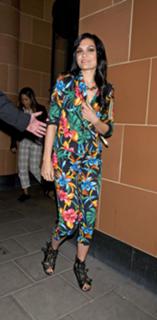 Jessie J feet photo thumbnail