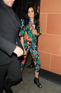 Jessie J feet photo thumbnail